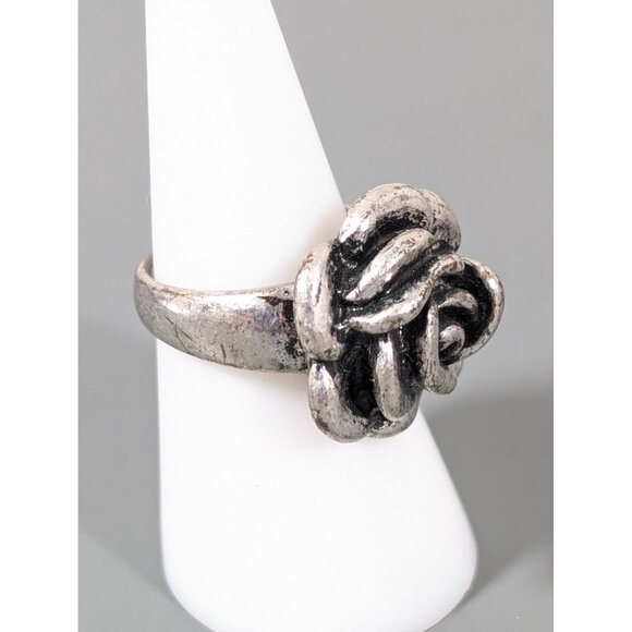 Antiqued Silver Tone Rose Flower Ring Size 7 - Picture 2 of 6